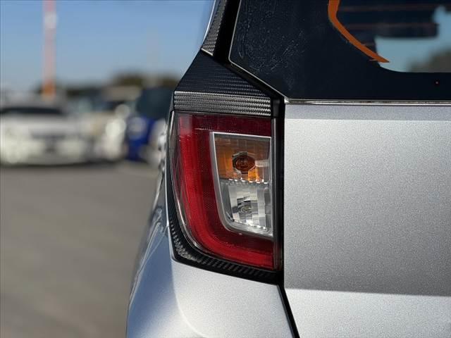 ミライース B SAIII 禁煙 スマアシ3 オーディオ Aハイビーム コーナーセンサー 横滑り防止 リモコンキー パワードアロック ビジネスデッキボード ファブリックシート 車線逸脱警報 誤発進抑制 12Vソケット(35枚目)