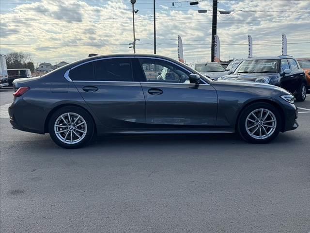 3シリーズ 320i ハイラインパッケージ ハイラインPKG イノベーションPKG プラスPKG コンフォートPKG Pディスタンスコントロール Pアシスト 革巻きステア Mナビ 全方位カメラ シートヒーター ETC OP17インチAW(12枚目)