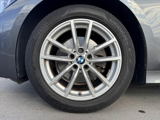 3シリーズ 320i ハイラインパッケージ ハイラインPKG イノベーションPKG プラスPKG コンフォートPKG Pディスタンスコントロール Pアシスト 革巻きステア Mナビ 全方位カメラ シートヒーター ETC OP17インチAW(41枚目)
