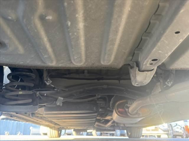 ノア ハイブリッドＳｉ　ダブルバイビー　禁煙　後期　ＴＲＤエアロ　セーフティセンス　両電スラ　社外８型ナビ　ＢＴ　フルセグＴＶ　Ｂカメ　ＥＴＣ　クルコン　ＬＥＤヘッド　Ａライト　Ａハイビーム　シートヒーター　リアサンシェード　純正１６ＡＷ（45枚目）