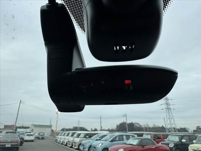 Ｑ５スポーツバック ４０ＴＤＩクワトロ　Ｓライン　禁煙　車検整備付　パノラマサンルーフ　ＳラインプラスＰＫＧ　コンフォートＰＫＧ　マトリクスＬＥＤヘッド　アダプティブクルーズ　アクティブレーンアシスト　Ｆ／Ｒシートヒーター　ＭＭＩナビ　純１９ＡＷ（30枚目）