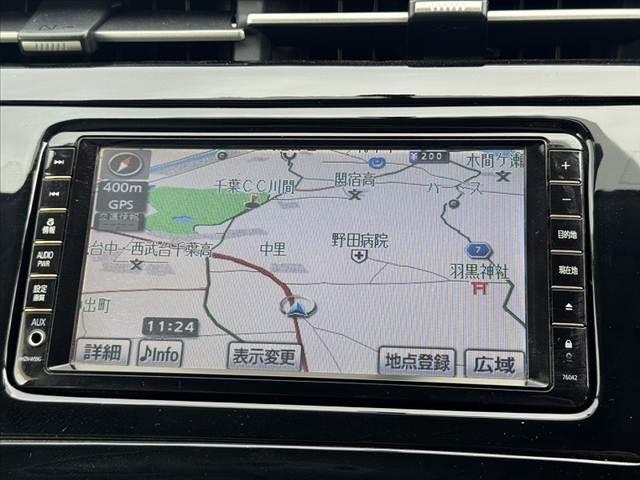 プリウス 　禁煙　プリクラッシュ　ＡＣＣ　外エアロＦ／Ｓ／Ｒ　純ナビ　フルセグ　Ｂカメラ　ＢＴ　ステリモ　Ｐスタート　シートヒーター　レザーシート　ＬＥＤヘッド　Ａライト　ＥＴＣ　電格ミラー　外１７インチＡＷ（3枚目）