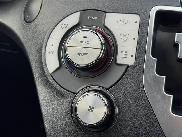 シエンタ Ｇ　後期　車検整備付　禁煙　ＬＥＤヘッドＰＫＧ　パノラミッビューＰＫＧ　Ｓセンス　純正ナビ　ＢＴ　フルセグ　全方位カメラ　両電スラ　Ａライト　ドラレコ　Ａストップ　電格ミラー　革巻きステア　スマートキー（4枚目）