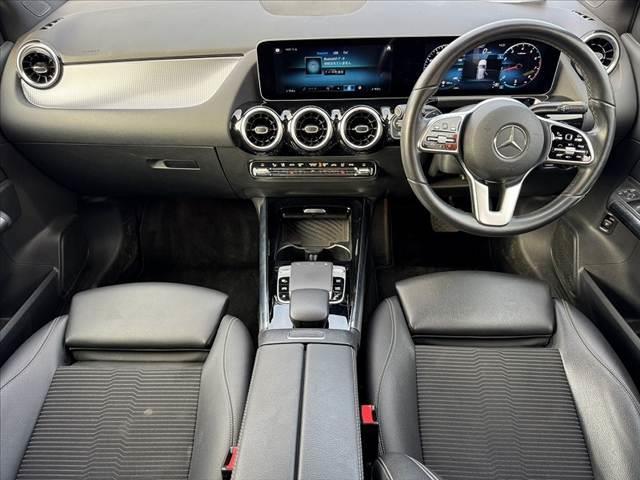 Ｂクラス Ｂ１８０　禁煙　純正１２．３インチナビ　衝突軽減　ＡＣＣ　ＢＳＭ　レーンキープ　コーナーセンサー　パドルシフト　メモリーシート　シートヒーター　電動リアゲートＡライト　ＥＴＣ　ドラレコ　純１７ＡＷ（2枚目）