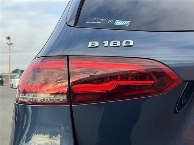 Ｂクラス Ｂ１８０　禁煙　純正１２．３インチナビ　衝突軽減　ＡＣＣ　ＢＳＭ　レーンキープ　コーナーセンサー　パドルシフト　メモリーシート　シートヒーター　電動リアゲートＡライト　ＥＴＣ　ドラレコ　純１７ＡＷ（35枚目）