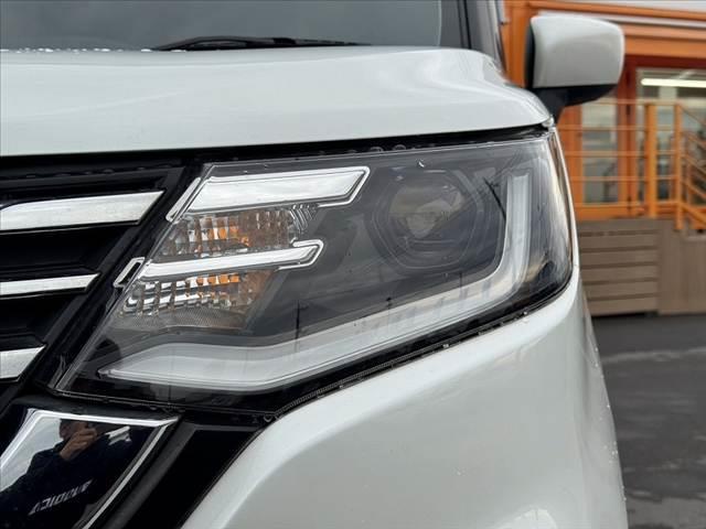 ソリオ ハイブリッドＭＸ　禁煙　社外ナビ　ＢＴ　ＥＴＣ　ＡＣＣ　ＬＥＤヘッド　Ａライト　Ａストップ　シートヒーター　電格ミラー　リアサンシェード　背面テーブル　１２Ｖソケット　チルトステア　シートリフター　スマートキー（34枚目）