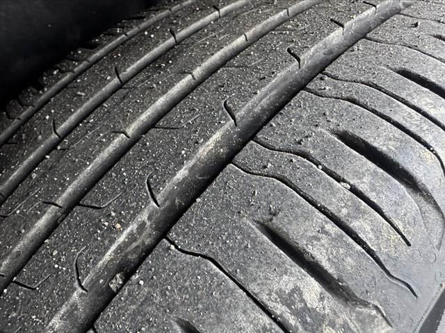 ＸＣ４０ Ｂ４　ＡＷＤ　Ｒデザイン　禁煙　ハーマンカードン　パノラマルーフ　純正ナビ　全周囲カメラ　コーナーセンサー　シートヒーター　ステアヒーター　パークアシスト　ＡＣＣ　Ａハイビーム　パワーバックドア　純正１９インチＡＷ（44枚目）