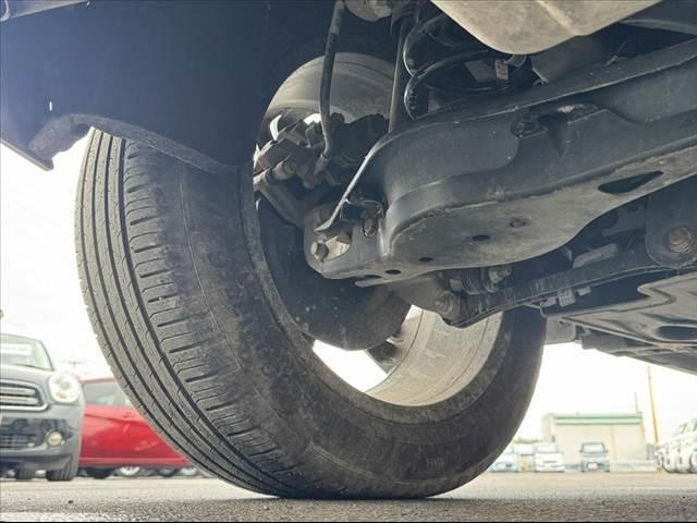 ＸＣ４０ Ｂ４　ＡＷＤ　Ｒデザイン　禁煙　ハーマンカードン　パノラマルーフ　純正ナビ　全周囲カメラ　コーナーセンサー　シートヒーター　ステアヒーター　パークアシスト　ＡＣＣ　Ａハイビーム　パワーバックドア　純正１９インチＡＷ（46枚目）