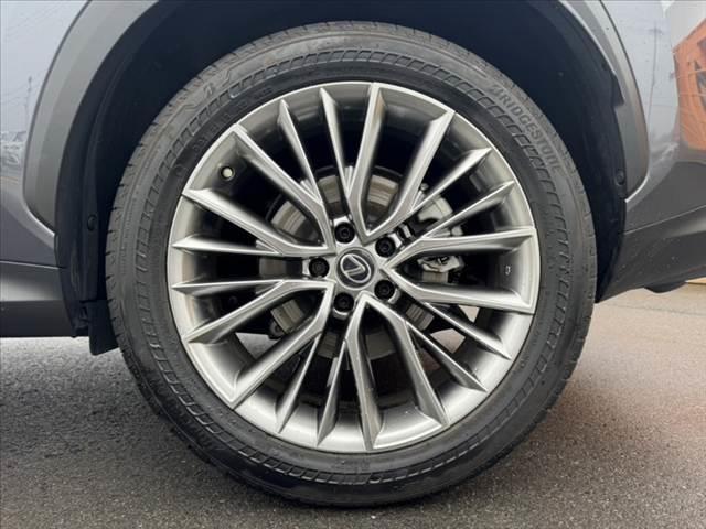 ＮＸ ＮＸ２５０　バージョンＬ　車検整備付　禁煙　パノラマルーフ　パノラミックビューＭ　ＯＰ２０インチＡＷ　Ｄインナーミラー　純正１４型ナビ　シートヒーター　シートベンチレーション　ステアヒーター　ＡＣＣ　ＢＳＭ　ＨＵＤ（43枚目）