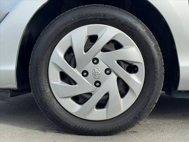 アクア S 後期 車検整備付 ナビレディパッケージ リモコンキー オートエアコン プライバシーガラス 電動格納ミラー WSRSエアバッグ フロアマット ドアバイザー ABS プロジェクターヘッドライト(41枚目)