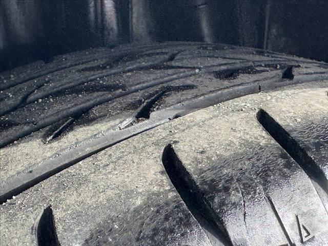 アクア S 後期 車検整備付 ナビレディパッケージ リモコンキー オートエアコン プライバシーガラス 電動格納ミラー WSRSエアバッグ フロアマット ドアバイザー ABS プロジェクターヘッドライト(44枚目)