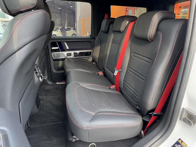 Gクラス G400d AMGライン ラグジュアリーPKG レーダーセーフティPKG 12.3インチナビ 全周囲モニター ブラックレザーシート 革巻きステア ACC パドルシフト LEDヘッド ETC スマートキー 背面タイヤ 純正AW(18枚目)