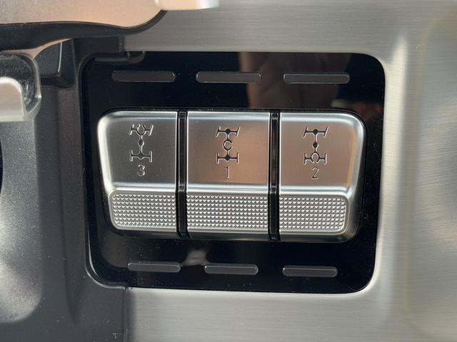 Gクラス G400d AMGライン ラグジュアリーPKG レーダーセーフティPKG 12.3インチナビ 全周囲モニター ブラックレザーシート 革巻きステア ACC パドルシフト LEDヘッド ETC スマートキー 背面タイヤ 純正AW(30枚目)