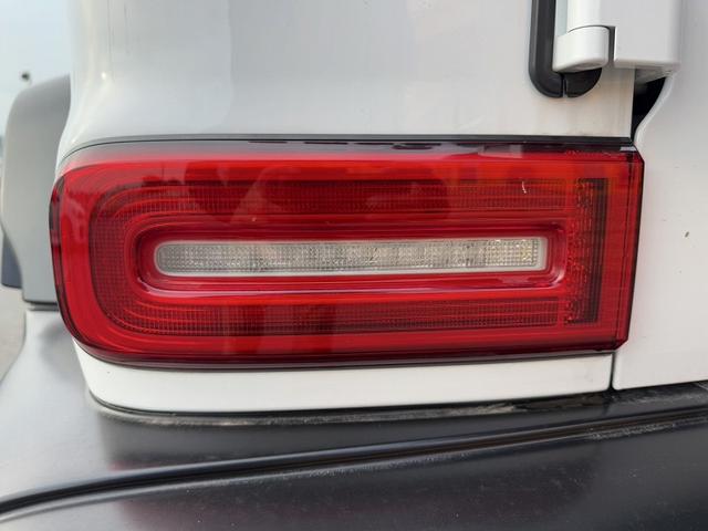 Gクラス G400d AMGライン ラグジュアリーPKG レーダーセーフティPKG 12.3インチナビ 全周囲モニター ブラックレザーシート 革巻きステア ACC パドルシフト LEDヘッド ETC スマートキー 背面タイヤ 純正AW(35枚目)