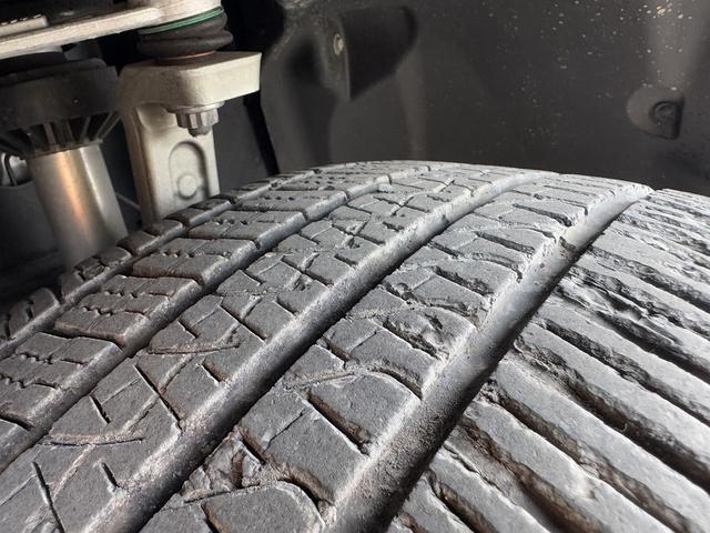 Gクラス G400d AMGライン ラグジュアリーPKG レーダーセーフティPKG 12.3インチナビ 全周囲モニター ブラックレザーシート 革巻きステア ACC パドルシフト LEDヘッド ETC スマートキー 背面タイヤ 純正AW(40枚目)