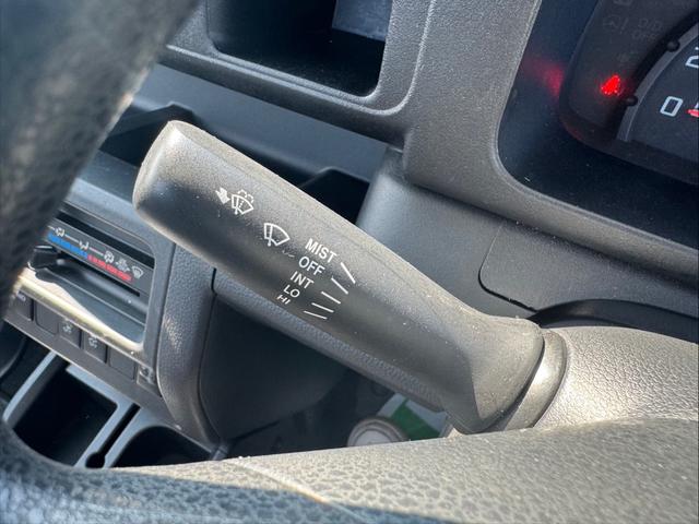 ハイゼットトラック スタンダードＳＡＩＩＩｔ　ＡＴ　４ＷＤ　シートカバー　社外ＡＷ　社外オーディオ（24枚目）