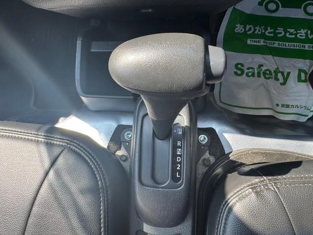 ハイゼットトラック スタンダードＳＡＩＩＩｔ　ＡＴ　４ＷＤ　シートカバー　社外ＡＷ　社外オーディオ（25枚目）