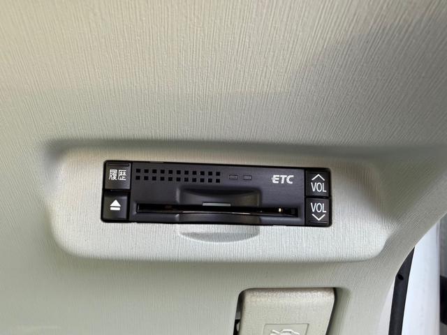 プリウス Sツーリングセレクション 社外ナビ バックカメラ ETC シートカバー(31枚目)