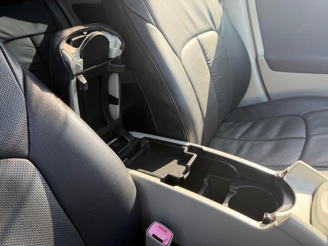 プリウス Sツーリングセレクション 社外ナビ バックカメラ ETC シートカバー(33枚目)