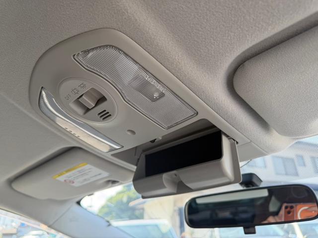 プリウス Sツーリングセレクション 社外ナビ バックカメラ ETC シートカバー(44枚目)