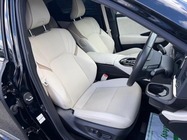 クラウンクロスオーバー Gアドバンスド・レザーパッケージ モデリスタフルエアロ デジタルインナーミラー 全方位モニター シートヒーター・クーラー ETC ドラレコ フルセグTV(11枚目)