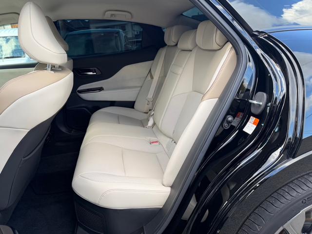 クラウンクロスオーバー Gアドバンスド・レザーパッケージ モデリスタフルエアロ デジタルインナーミラー 全方位モニター シートヒーター・クーラー ETC ドラレコ フルセグTV(16枚目)