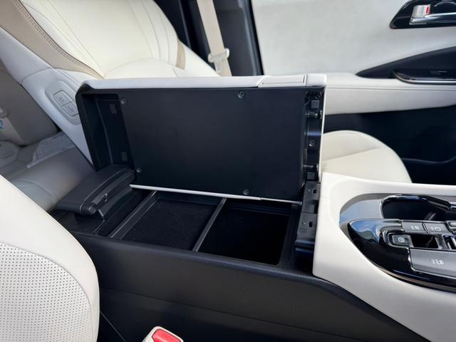 クラウンクロスオーバー Gアドバンスド・レザーパッケージ モデリスタフルエアロ デジタルインナーミラー 全方位モニター シートヒーター・クーラー ETC ドラレコ フルセグTV(35枚目)