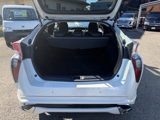 プリウス Aツーリングセレクション モデリスタフルエアロ モデリスタ17インチAW+REGNOタイヤ 純正9インチナビ バックカメラ(22枚目)