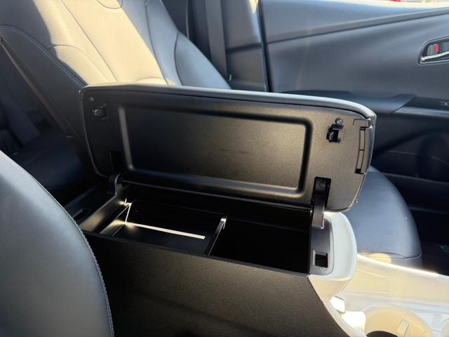 プリウス Aツーリングセレクション モデリスタフルエアロ モデリスタ17インチAW+REGNOタイヤ 純正9インチナビ バックカメラ(45枚目)