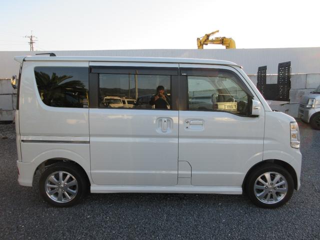 エブリイワゴン PZターボスペシャル 両側パワースライドドア フルセグナビ バックカメラ ETC オートステップ オートライト 衝突軽減 純正アルミ 純正マットバイザー スペアキー(7枚目)