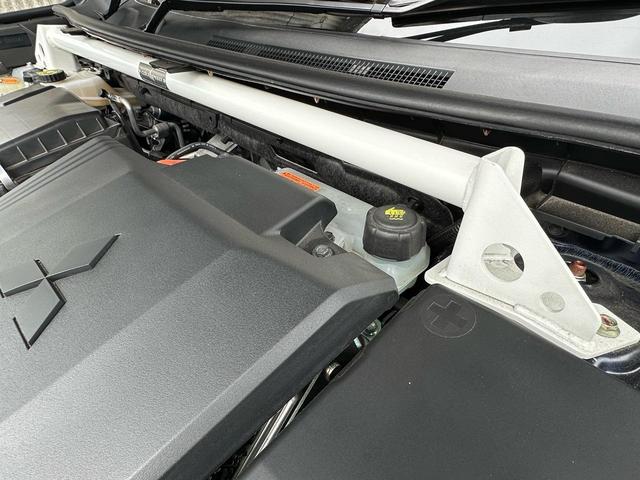 アウトランダーＰＨＥＶ Ｐ　ワンオーナー　禁煙車　タワーバー　アルパインルームミラー型ドライブレコーダー（フロント・リア）　レーダー探知機　２０インチ純正アルミホイール　純正ナビ　フルセグテレビ　本革シート　シートヒーター（68枚目）