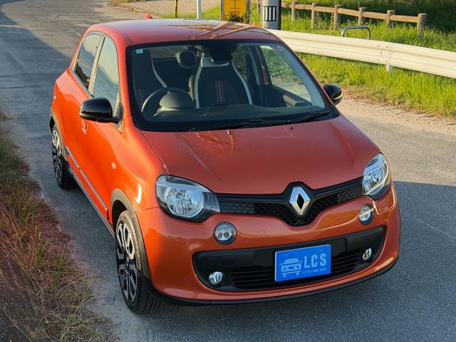 RENAULT TWINGO GT