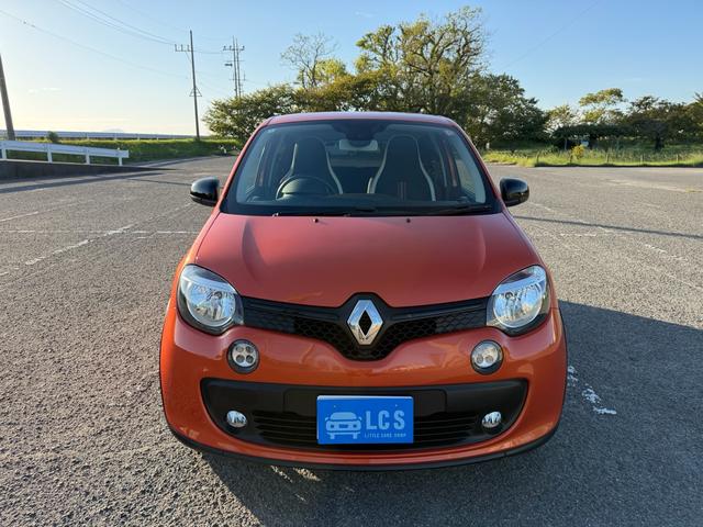 RENAULT TWINGO GT