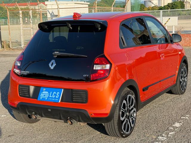RENAULT TWINGO GT
