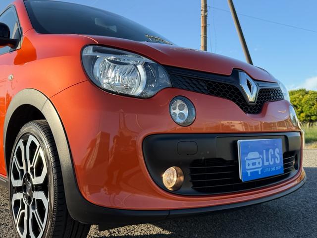 RENAULT TWINGO GT