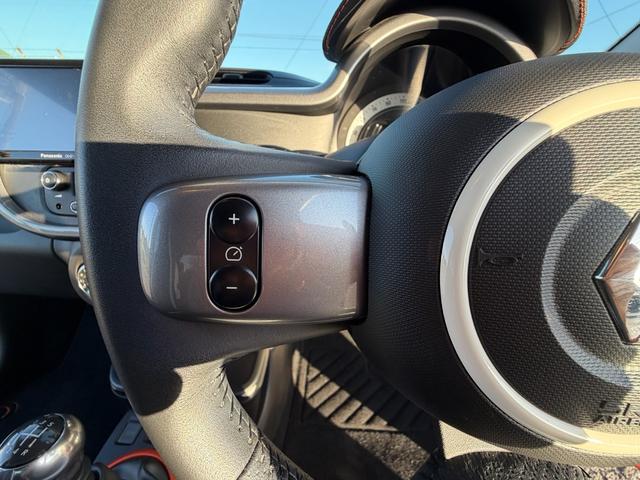 RENAULT TWINGO GT