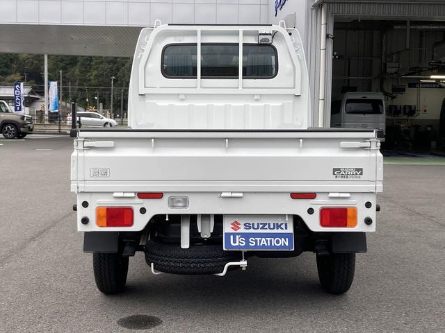 キャリイトラック KC AC・PS付 農繁 7型 趣味に農作業に、切替4WD♪ パートタイム4WD 農繁仕様 アオリ部と鳥居部の各フチにカバー付 荷台照明 FM・AMラジオ オートライト スズキセーフティーサポート ワンオーナ 衝突被害軽減S アイドリングストップ 横滑り防止機能(6枚目)