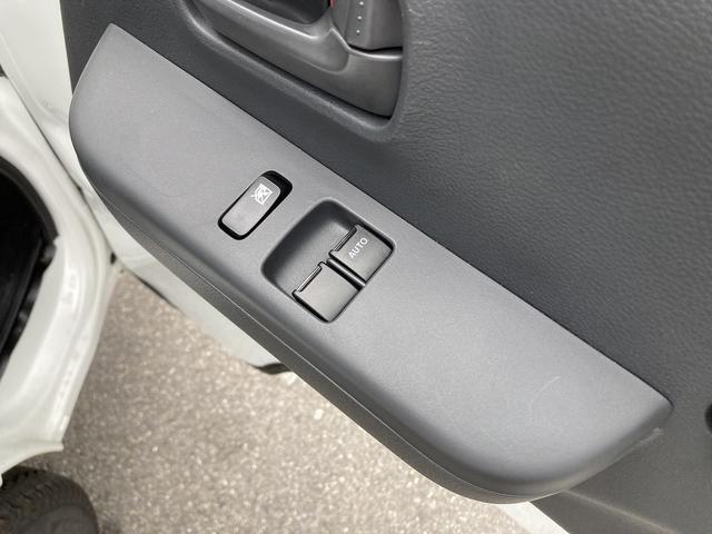 キャリイトラック KC AC・PS付 農繁 7型 趣味に農作業に、切替4WD♪ パートタイム4WD 農繁仕様 アオリ部と鳥居部の各フチにカバー付 荷台照明 FM・AMラジオ オートライト スズキセーフティーサポート ワンオーナ 衝突被害軽減S アイドリングストップ 横滑り防止機能(46枚目)