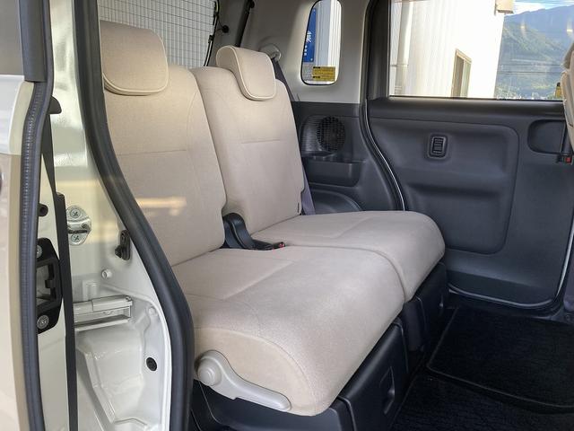 ムーヴキャンバス Ｘ－Ｌｔｄ　メイクアップ　ＳＡ２　大型ナビにカメラ♪　２ＷＤ　萌え度高め、かわいい内外装♪　後退時も安心、全方位モニタ付大型ナビ　ＥＴＣ　後席両側電動スライドドア　衝突軽減ブレーキ　オートライト　Ｂｌｕｅｔｏｏｔｈ　プッシュスタート　オートＡＣ　アイドリングＳ（26枚目）