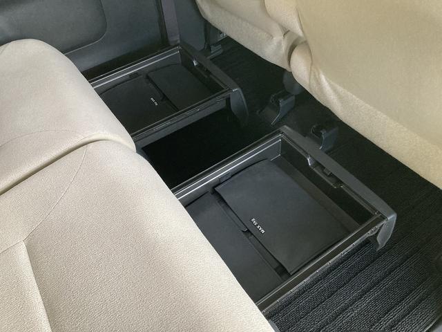 ムーヴキャンバス Ｘ－Ｌｔｄ　メイクアップ　ＳＡ２　大型ナビにカメラ♪　２ＷＤ　萌え度高め、かわいい内外装♪　後退時も安心、全方位モニタ付大型ナビ　ＥＴＣ　後席両側電動スライドドア　衝突軽減ブレーキ　オートライト　Ｂｌｕｅｔｏｏｔｈ　プッシュスタート　オートＡＣ　アイドリングＳ（29枚目）