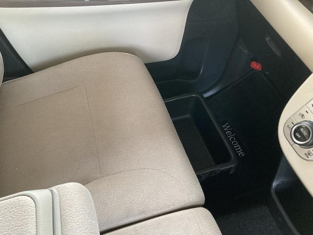 ムーヴキャンバス Ｘ－Ｌｔｄ　メイクアップ　ＳＡ２　大型ナビにカメラ♪　２ＷＤ　萌え度高め、かわいい内外装♪　後退時も安心、全方位モニタ付大型ナビ　ＥＴＣ　後席両側電動スライドドア　衝突軽減ブレーキ　オートライト　Ｂｌｕｅｔｏｏｔｈ　プッシュスタート　オートＡＣ　アイドリングＳ（74枚目）