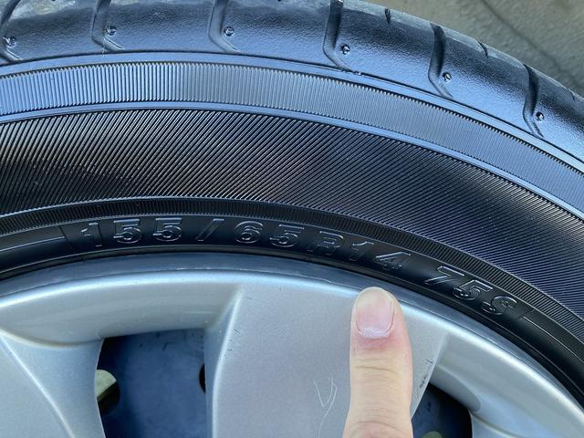 ワゴンＲ ＦＡ　２型　手入れがしやすいシルバーカラー♪　純正ラジオ＆ＣＤプレーヤー　ＥＴＣ車載器　衝突被害軽減システム　衝突安全ボディ　盗難防止システム　オートライト（13枚目）