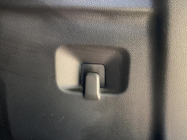 ワゴンＲ ＦＡ　２型　手入れがしやすいシルバーカラー♪　純正ラジオ＆ＣＤプレーヤー　ＥＴＣ車載器　衝突被害軽減システム　衝突安全ボディ　盗難防止システム　オートライト（43枚目）