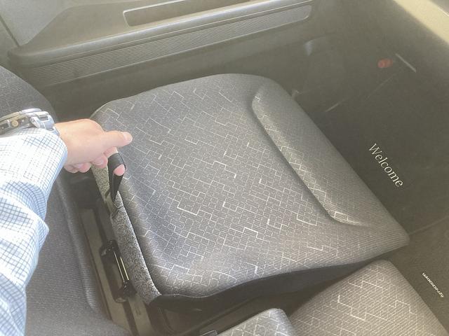 ワゴンＲ ＦＡ　２型　手入れがしやすいシルバーカラー♪　純正ラジオ＆ＣＤプレーヤー　ＥＴＣ車載器　衝突被害軽減システム　衝突安全ボディ　盗難防止システム　オートライト（70枚目）