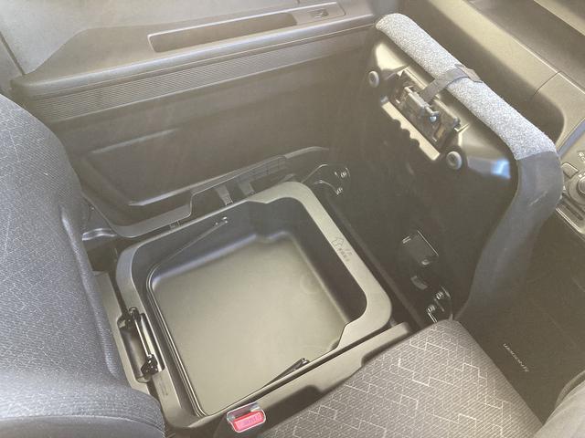 ワゴンＲ ＦＡ　２型　手入れがしやすいシルバーカラー♪　純正ラジオ＆ＣＤプレーヤー　ＥＴＣ車載器　衝突被害軽減システム　衝突安全ボディ　盗難防止システム　オートライト（71枚目）