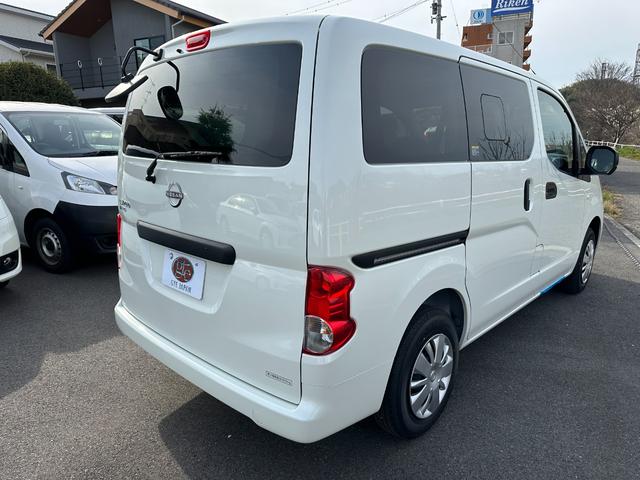 日産 ＮＶ２００バネットバン