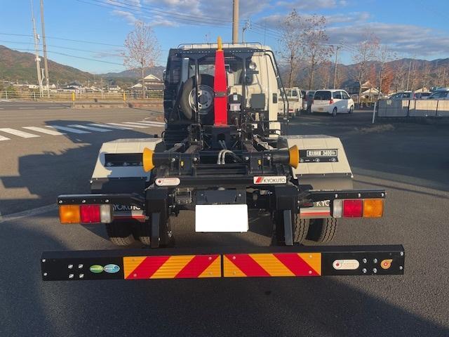 ファイター 脱着装置付コンテナ専用車　アームロール（26枚目）