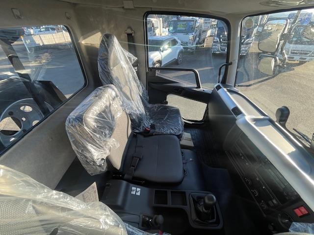 ファイター 脱着装置付コンテナ専用車　アームロール（40枚目）