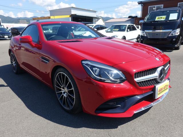 ＳＬＣ２００　スポーツ　走行距離３６６００ｋｍ　マジックスカイコントロール　ＡＭＧスタイリングパッケージ　黒本革パワーシート　バリオルーフ　１８ＡＷ　レーダーセイフティパッケージ　ナビ　ＴＶ　Ｂｌｕｅｔｏｏｔｈ接続(3枚目)