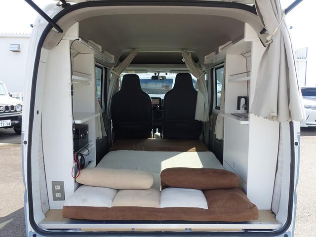 ＮＶ１００クリッパーバン ＤＸ　ＧＬパッケージ　キャンピング仕様車　シンク　ベッドキット　ポータブル電源　ソーラーパネル　リフトアップ　ＸＴＲＥＭＥ－Ｊ１４ＡＷ　マッドタイヤ　ナビＴＶ　２カメラドラレコ　ＥＴＣ　黒革調シートカバー（20枚目）